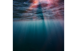 Image of the ocean from underwater